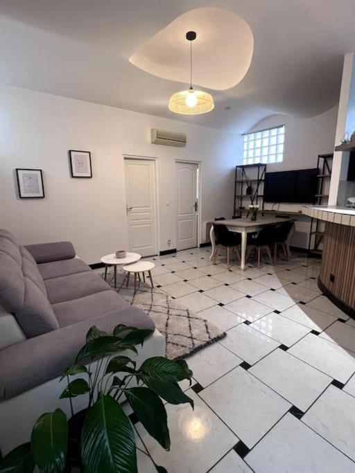 Stea Guesthouse Proche Paris Villeneuve le Roi Bagian luar foto