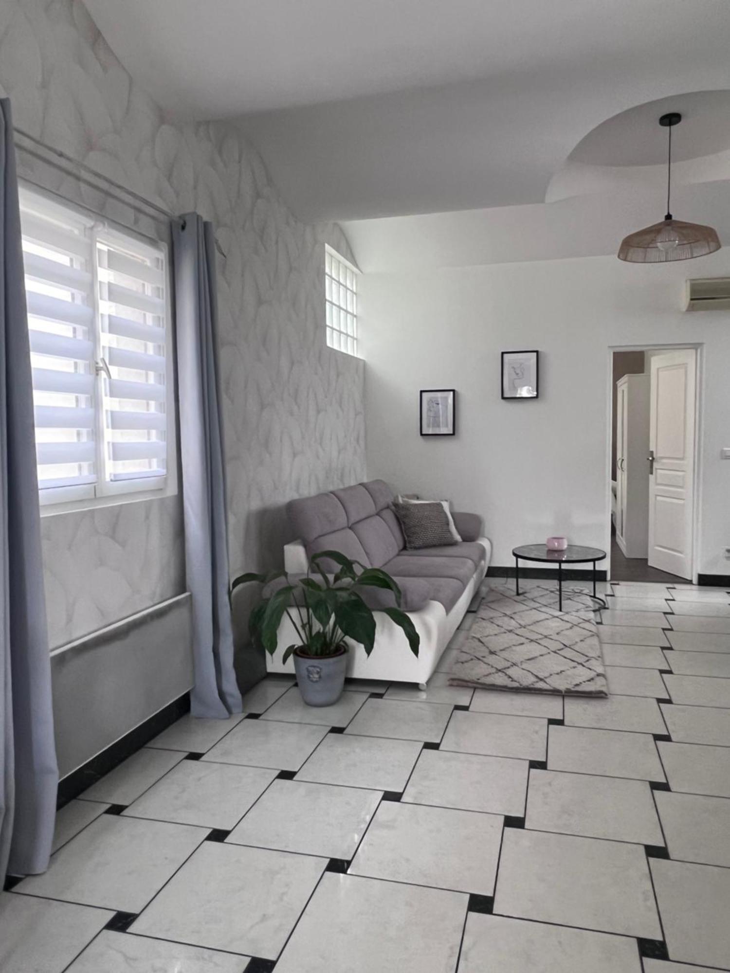 Stea Guesthouse Proche Paris Villeneuve le Roi Bagian luar foto